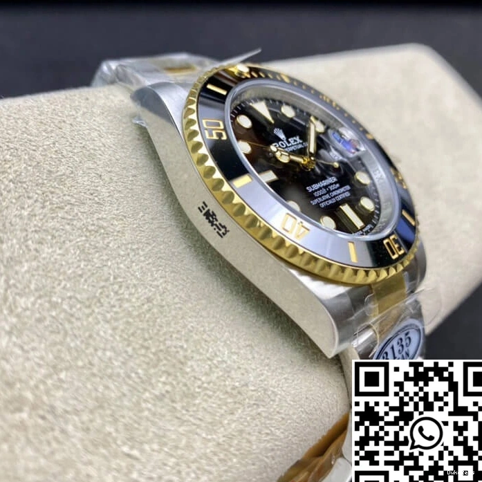 Black 116613-LN-97203 Clean Factory Submariner Rolex V4 Dial 1103